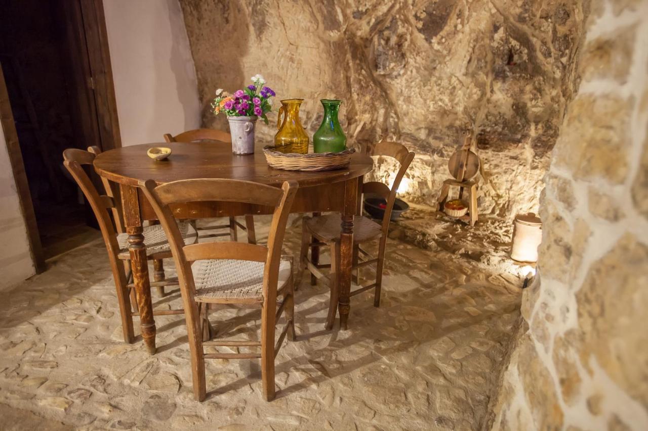 Case-Grotte Degli Avi, Esperienza Abitativa In Grotta Modica Ngoại thất bức ảnh