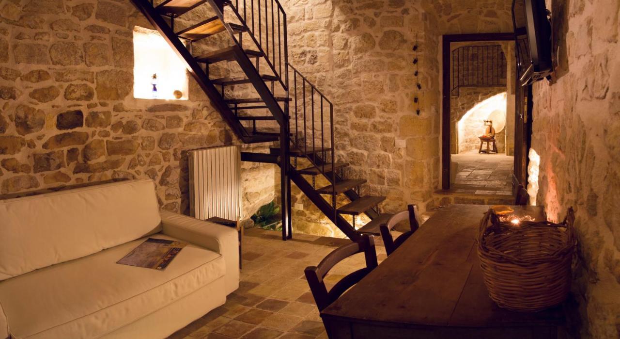 Case-Grotte Degli Avi, Esperienza Abitativa In Grotta Modica Ngoại thất bức ảnh