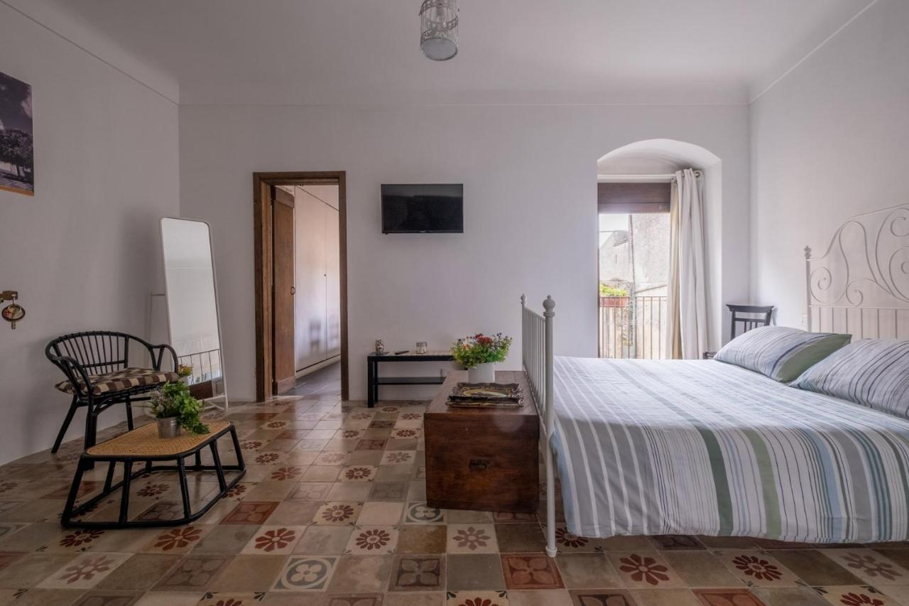 Case-Grotte Degli Avi, Esperienza Abitativa In Grotta Modica Ngoại thất bức ảnh