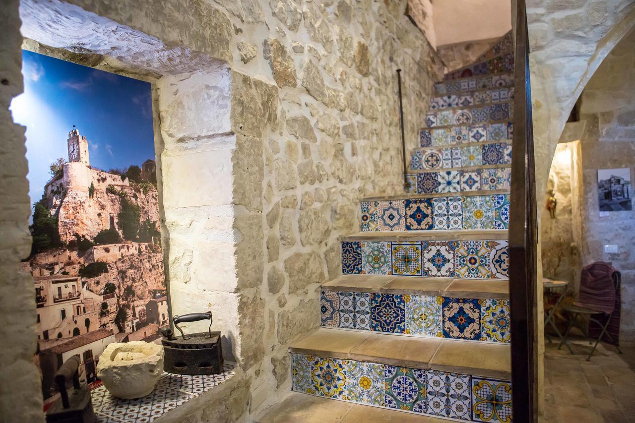 Case-Grotte Degli Avi, Esperienza Abitativa In Grotta Modica Ngoại thất bức ảnh