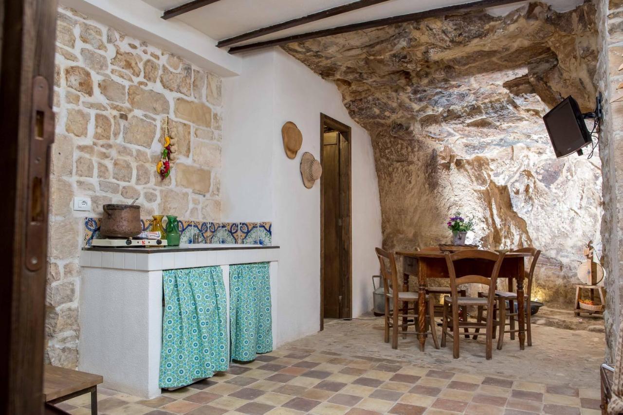 Case-Grotte Degli Avi, Esperienza Abitativa In Grotta Modica Ngoại thất bức ảnh