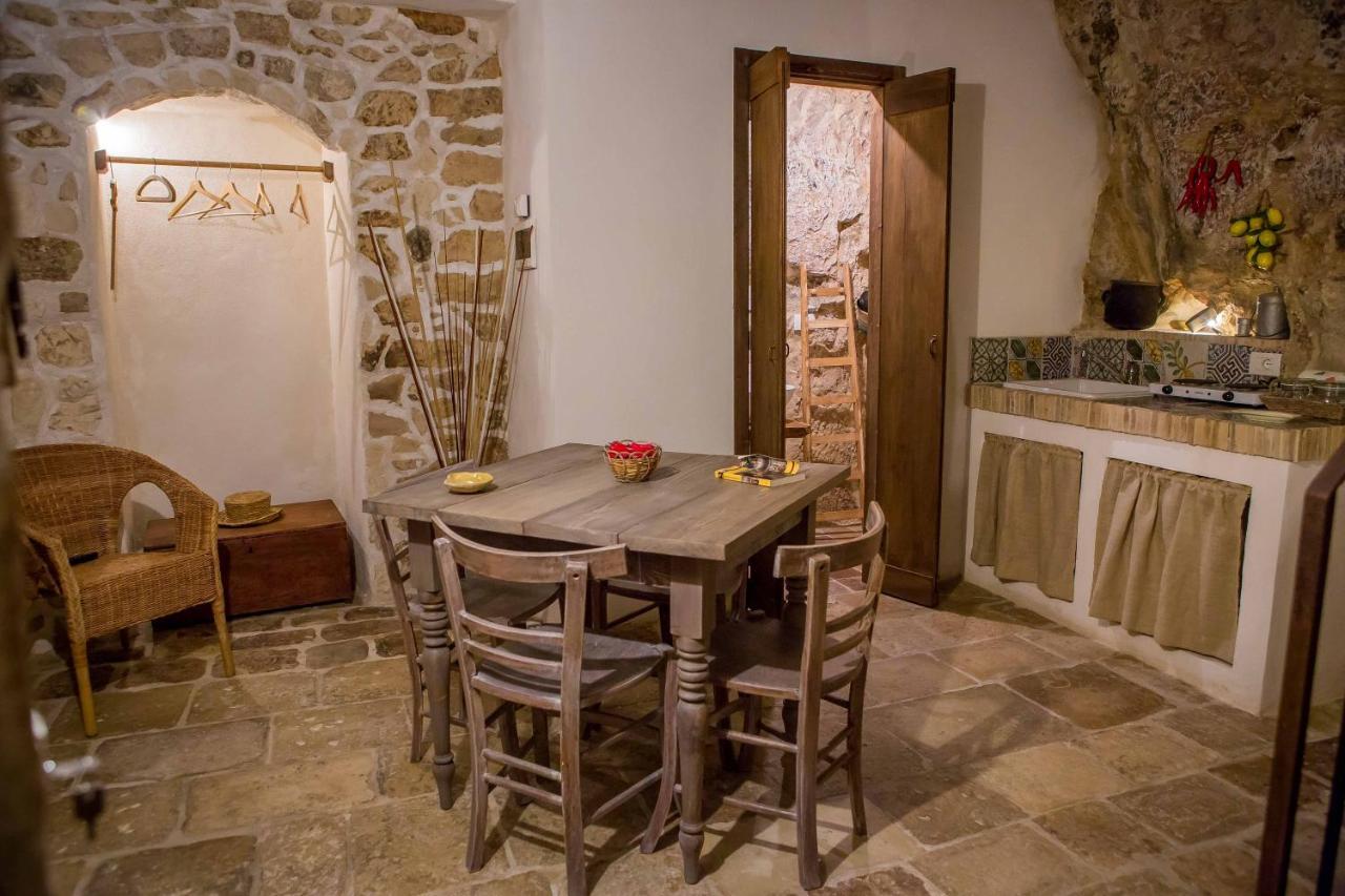 Case-Grotte Degli Avi, Esperienza Abitativa In Grotta Modica Ngoại thất bức ảnh